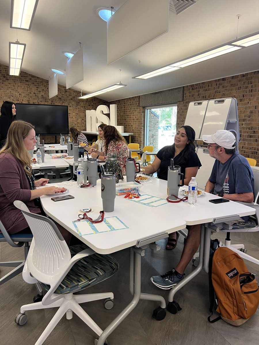 Rose Stein International tweet media