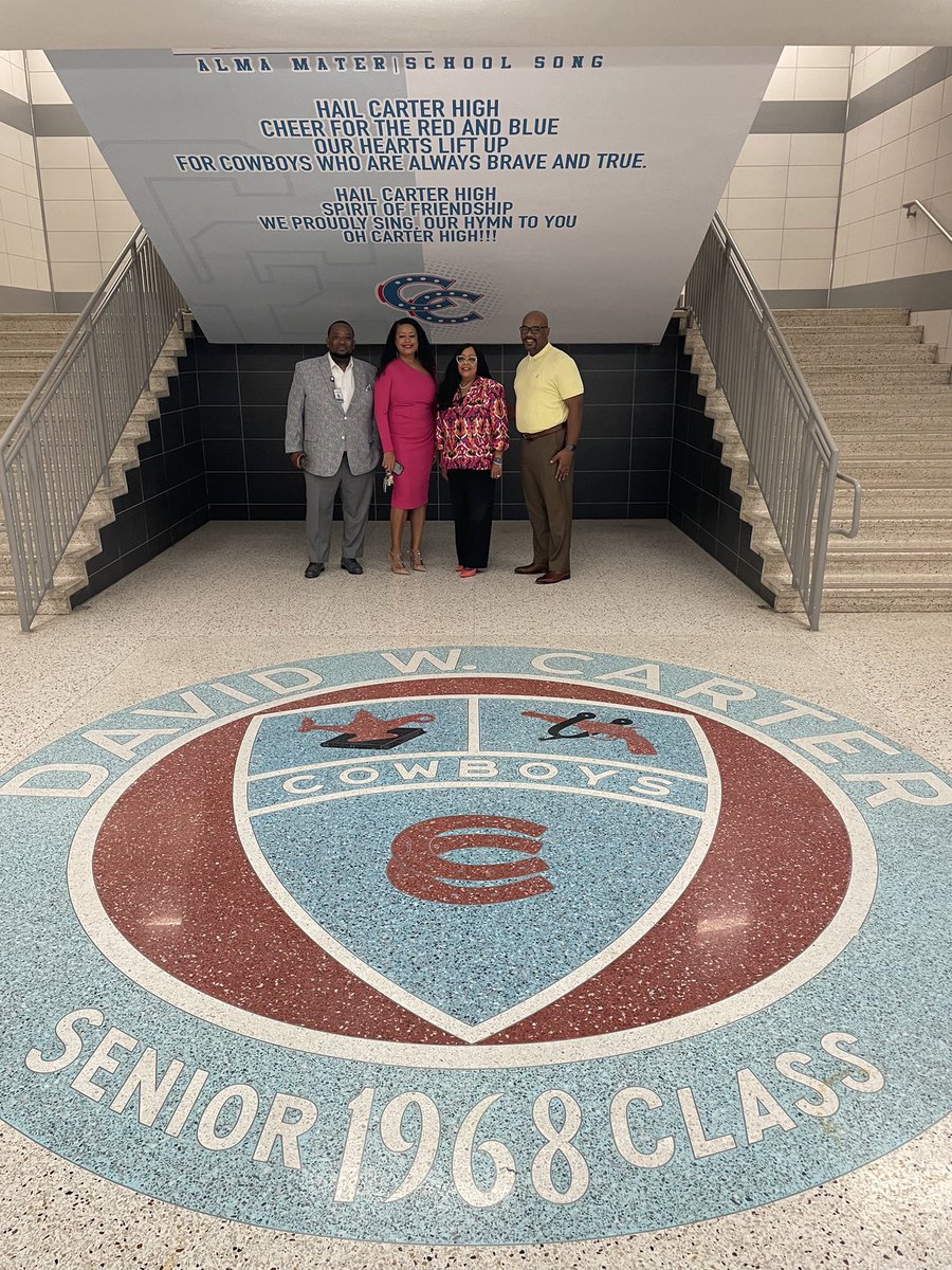 Tanya_N_Shelton's tweet photo. I was able to keep my heels on all day and see several sessions because Principal Tyson  @DWCarterHS said they roll out the red carpet at CC. Enjoyed my time on the golf cart with Community Liaison Mr. Chapman and Dr. Wright. @etlopie #RegionIVRising https://t.co/4STmswqtTq