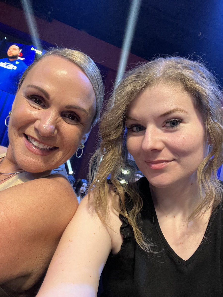 HerNamesJen's tweet image. At #PowerSlap4! 👋💥

Love you @dereksnicole