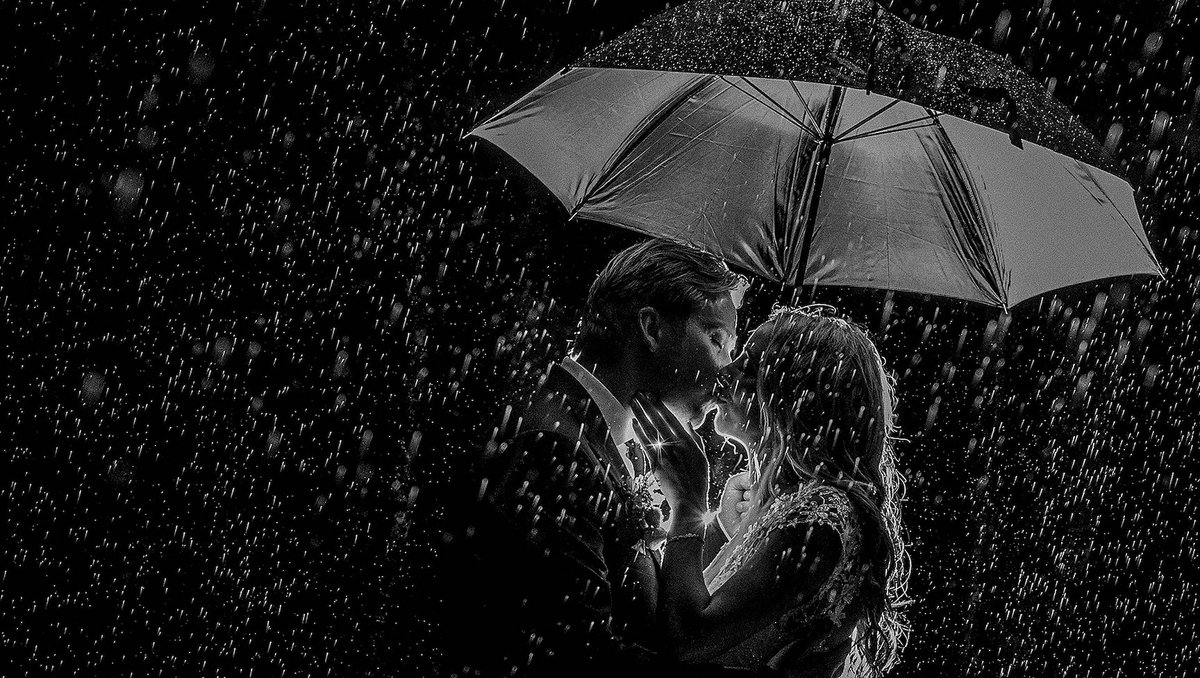 Portrait Masters Awards &amp; Accreditation Director Richard Wood says there are 3 keys to a portrait that stands out in stiff competition: craft, storytelling, and originality. Entries for PMA close this Fri. shorturl.at/bluA2
#creativephotography