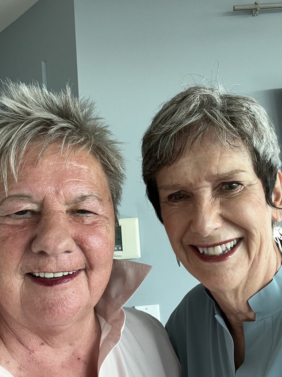 linda kaser tweet media