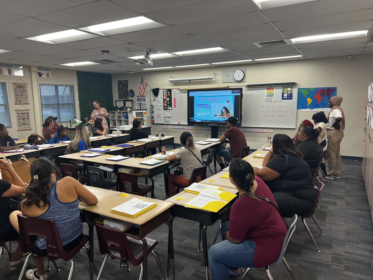 Back to school night @CooleyRancher! A great turnout….excited for this new school year! @ColtonJUSD @DrFrankMiranda @PHaro1031 @ProfeMsVgodinez @CJUSDHR