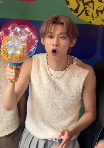 to_to0304's tweet photo. 🦊🫧연준이 귀여워🫧😻 https://t.co/9yZeybMcP0