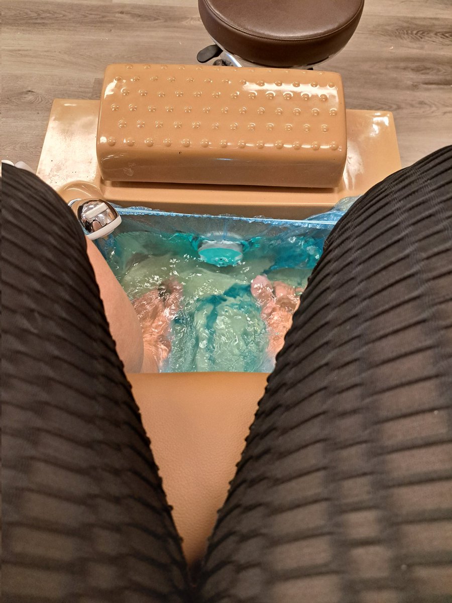 renasylum's tweet photo. Who wants to help pay for this? 
#contentseller #sellcontent #feetfethish #gamergirls #nsfwtwt #nsfwtw #nsfwcontent https://t.co/Ovi7nJwGDD