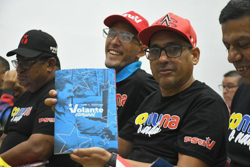 mincomunas_ve's tweet photo. #Entérate 🗣️ Con la participación de coordinadores del Congreso de la Nueva Época capítulo Comunas y directores del #MinComunas se realiza el encuentro nacional “Ruta victoriosa. Golpe de Timón 2023” para el fortalecimiento del Poder Popular.

#ComunaONada
#VictoriaDeVenezuela https://t.co/552EBr30AP