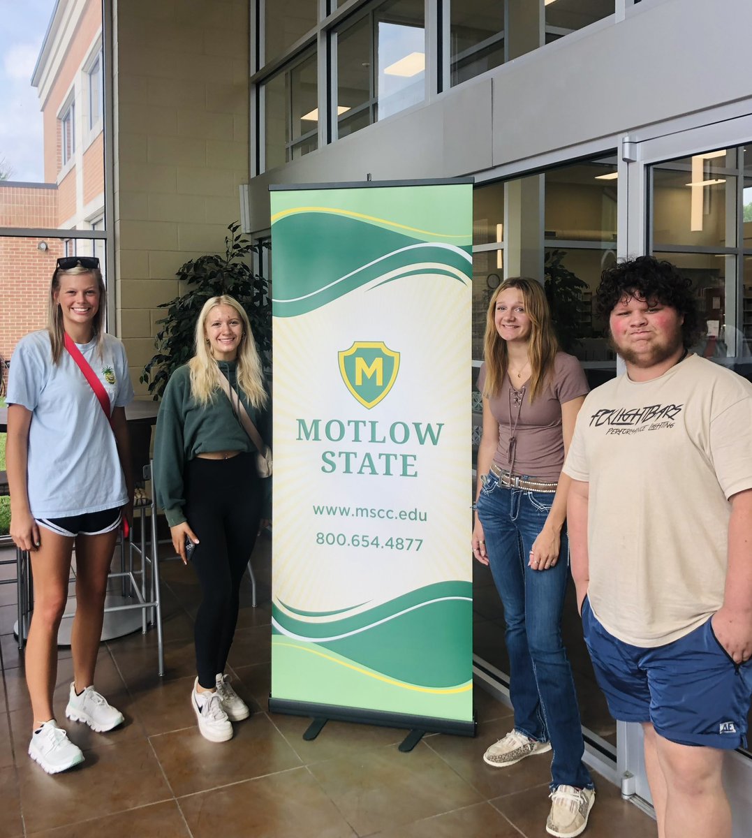 Congratulations to #WarrenConnectTN students Aspen Adams, Jera Jones, Bailey Cooper, and Kameron Cumby on registering for Dual Enrollment with Motlow State Community College this morning!