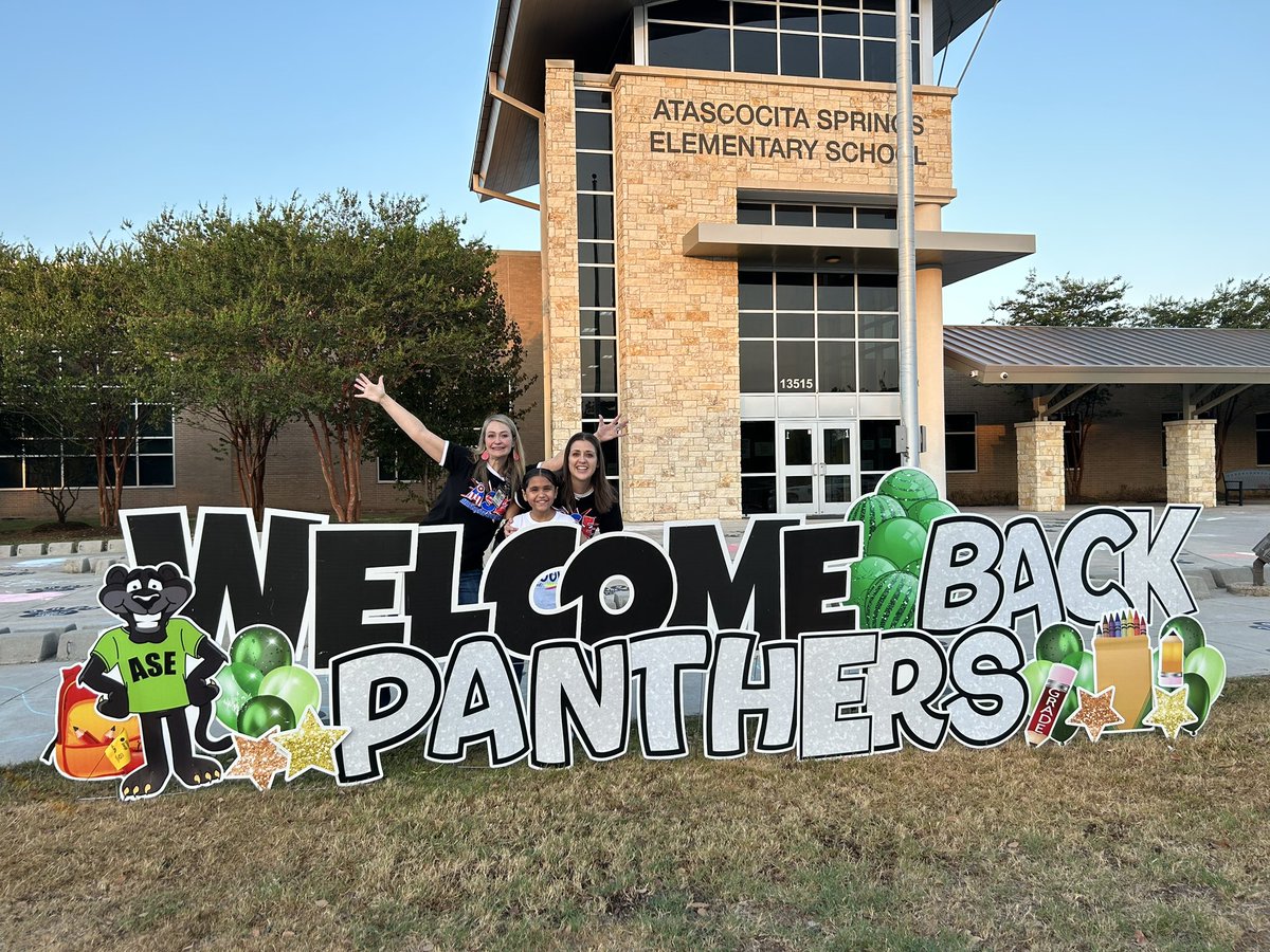 It was an amazing first day of school <a href="/HumbleISD_ASE/">Atascocita Springs</a> <a href="/AmandaPrice001/">Amanda Price</a> <a href="/KLAfyounizadeh/">Katie Afyounizadeh</a>
