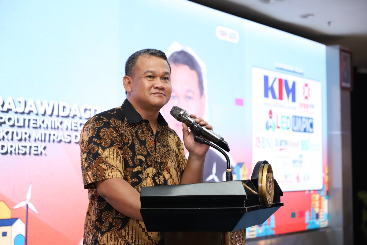 polibatam_'s tweet photo. Pagelaran Vokasi 2023 Kampus Polibatam Resmi Dibuka, Kolaborasikan Berbagai Lomba dan Event serta Ajang Pamerkan Karya-Karya PBL Selama Setahun
Hai #SobatPolibatam berita selengkapnya silahkan klik https://t.co/wPtoHvjHQ7
#Polibatam #PagelaranVokasi2023 #KampusPBL https://t.co/HYzlzHR0iq