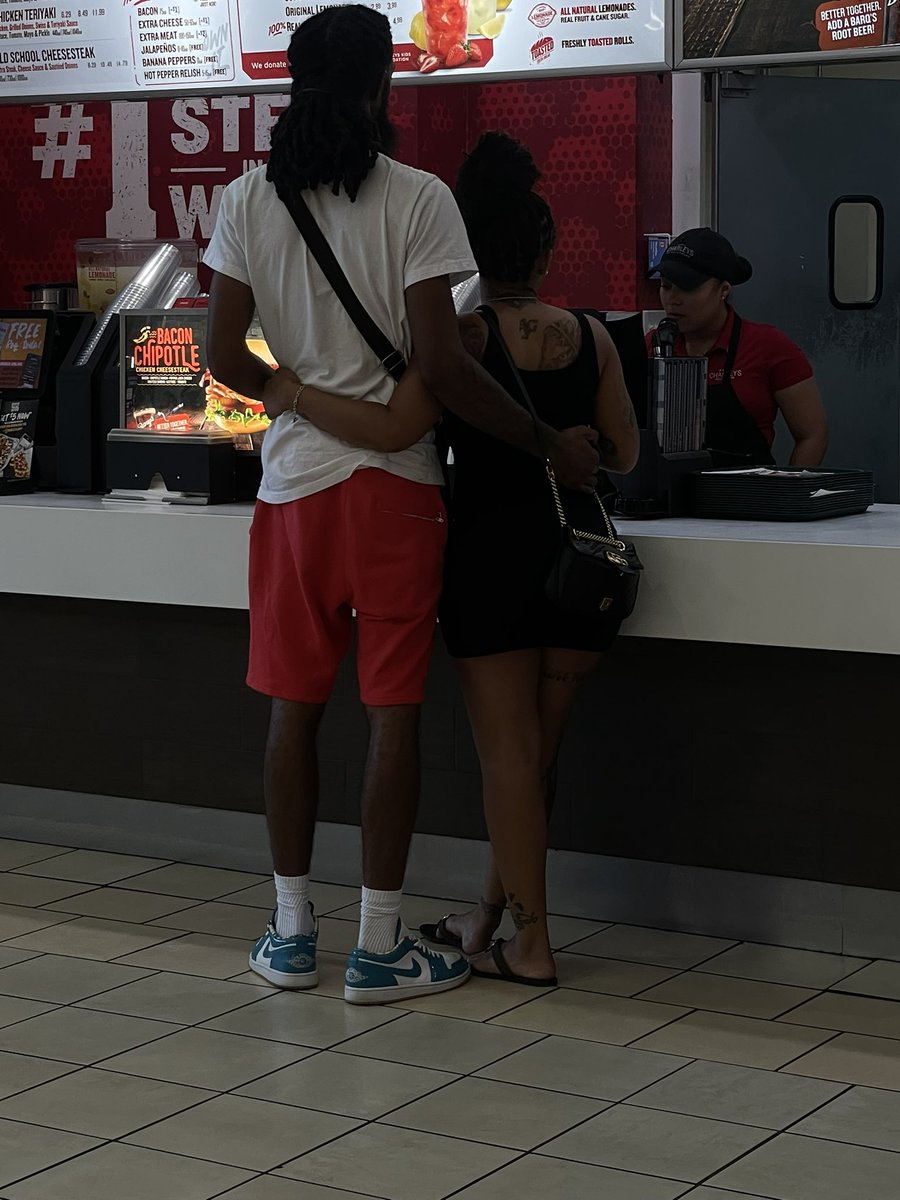 itsniyahsanaye's tweet photo. my mama and her man🥹 https://t.co/3hrZTfLOzs