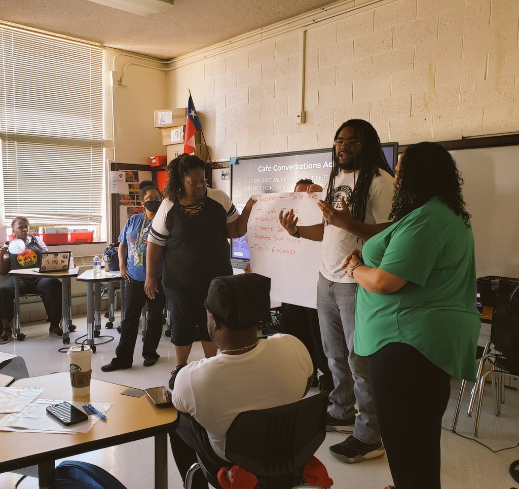 Teachers presenting today <a href="/LAForestOak/">Leadership Academy at Forest Oak</a> during our ESL session.
Had soooo much fun working with my partner-in-literacy, <a href="/FannySancen/">Sancen</a>!
#allinwithLAN
#leadwithLAN
<a href="/pdilley5/">Priscila Dilley, Ed.D</a> 
<a href="/whitneyclark520/">Whitney Clark</a> 
@StevenM01994744 
<a href="/leaanneroach/">Lea Anne Roach</a> 
<a href="/JanaeCapshaw/">Janae Mosbey-Capshaw</a>