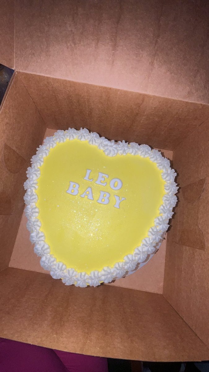 lexcc_pooh's tweet photo. Happy birthday to me https://t.co/kw3aBW0cRU