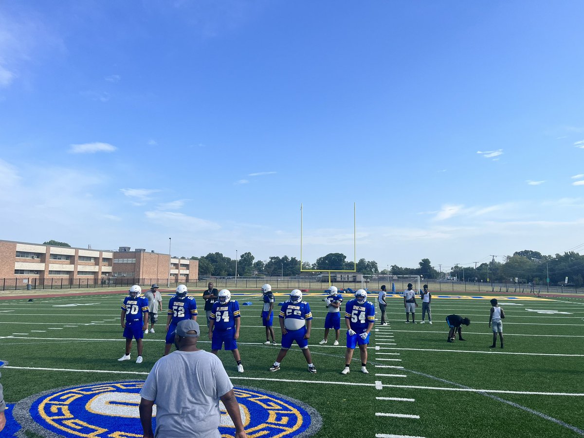 _SpartaFootball's tweet photo. Building the Foundation Grove Side https://t.co/jwqR6Ywzep