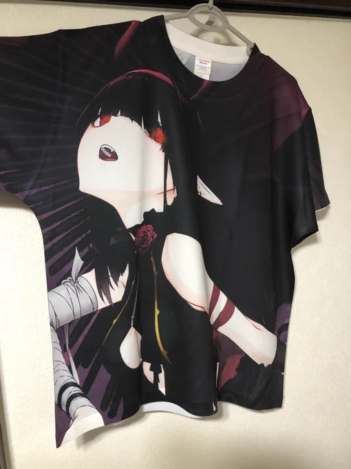 物が届いたのでまずはコチラから アイコンの創作キャラ悪魔っ子ちゃんの フルグラフィックTシャツが出来た コントラストと赤みがいい塩梅