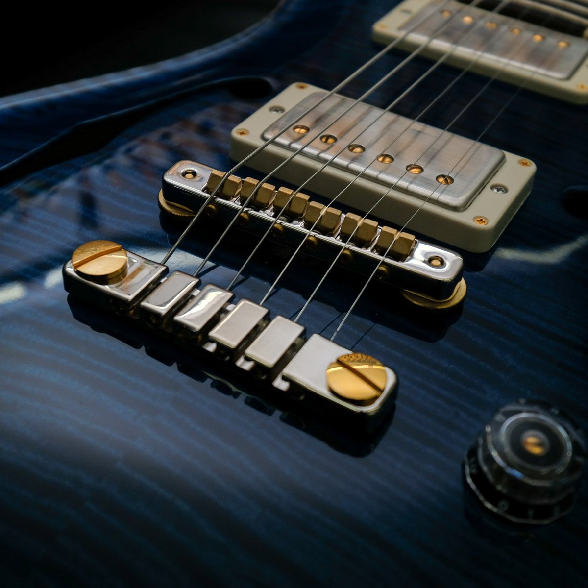 TheMusicDen's tweet photo. #guitarphotography #prs #paulreedsmith #prsguitars https://t.co/0KoJAP95ym