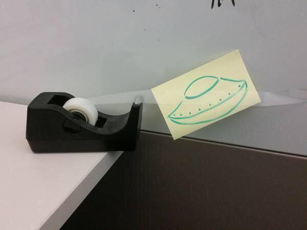 BobGolen's tweet photo. UFO caught on tape https://t.co/ORHMeGqxyM