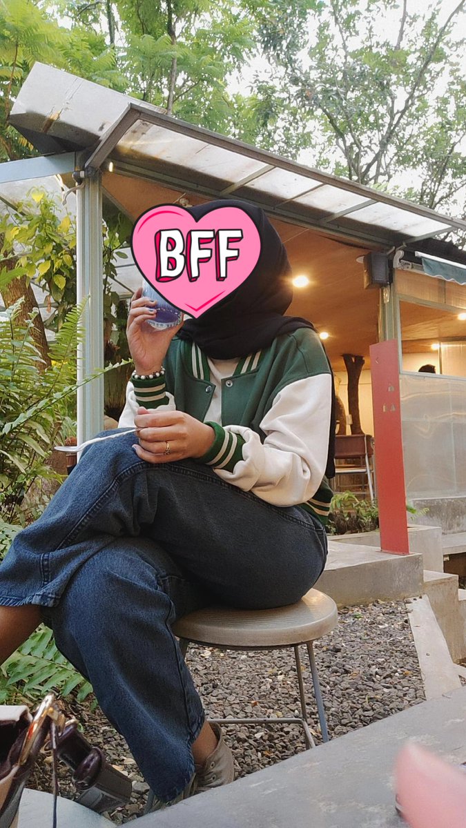 rachelnunadobby's tweet image. 🌸Honest Review Jacket Bomber Crop kembaran sama Bias🌸

Gilaaa siihh ini tuh bener bener bagus diluar ekspektasi aku karena harganya murah banget‼️ under 200k mau nangiiisss karena sebagus ituuu 😭🫶