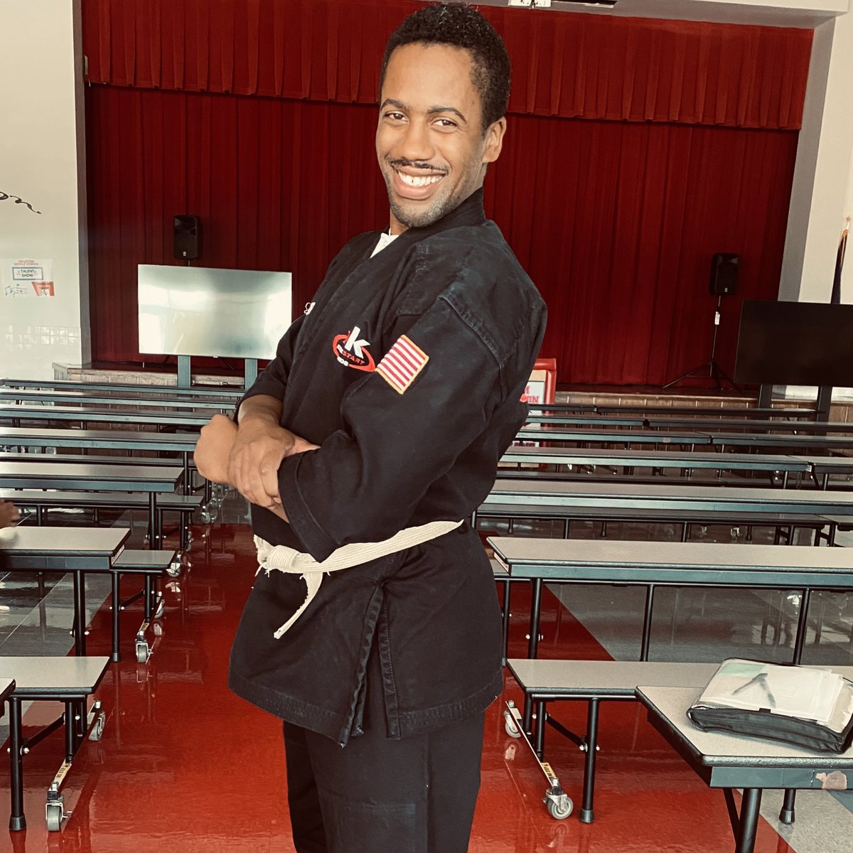 Texan_Orchestra's tweet image. Welcome, Mr. Blueitt, to Houston! He will be leading the @KICKSTART_KIDS program on our campus. 🎉@SamhoustonMS #SamSide #ItsATexanThing #IISDReimagined