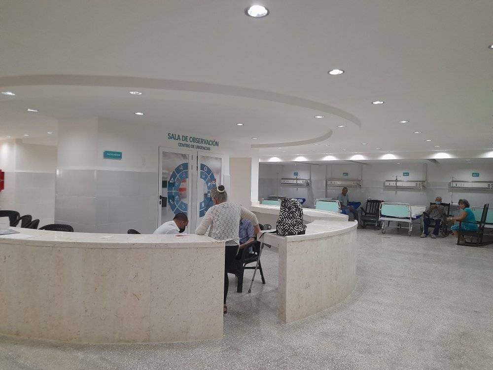 El cuerpo de guardia de nuestro hospital Faustino Pérez resplandece🤩.El área de urgencias y emergencias totalmente remozada ha impactado de manera satisfactoria en la calidad y eficiencia de los servicios.
#CubaViveYTrabaja #MatancerosEnVictoria <a href="/DiazCanelB/">Miguel Díaz-Canel Bermúdez</a>