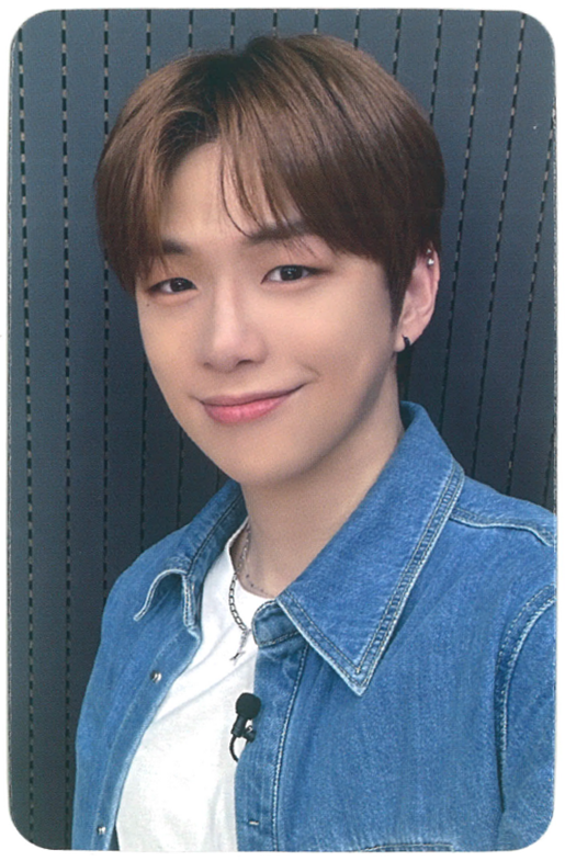 DanielK_Scanner's tweet image. 강다니엘 REALIEZ 프롬스토어 네이버 라이브쇼핑 미공포 스캔
#강다니엘 #KANGDANIEL