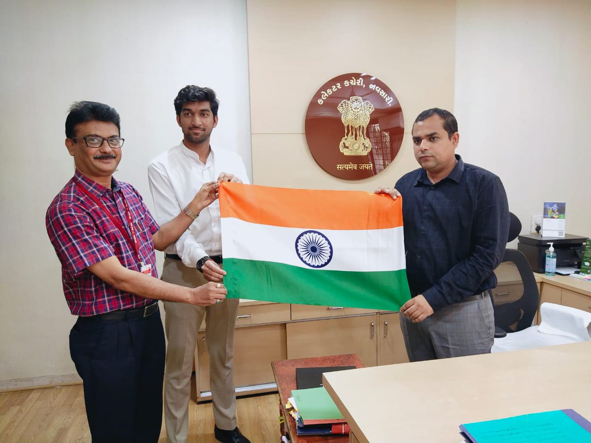 Collector & DM Navsari tweet media