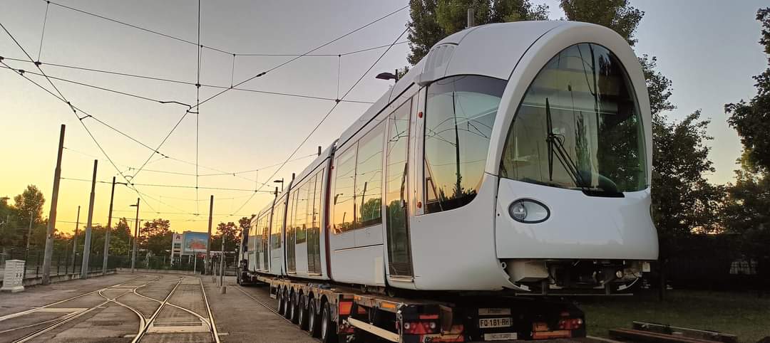 ⓘ Tram Lyon tweet media