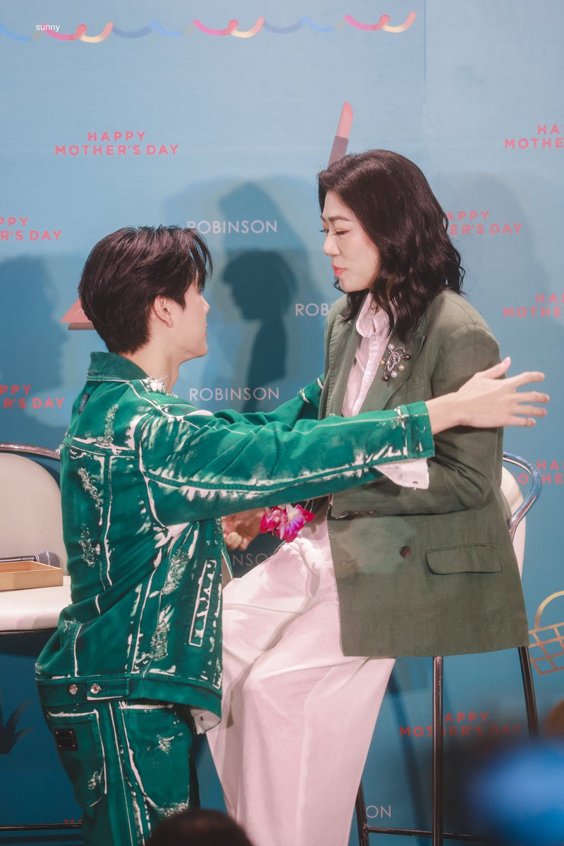 sunny0103_'s tweet photo. 𝟮𝟯𝟬𝟴𝟭𝟬

🤍
@phuwintang 

#RobinsonxPhuwin
#phuwintang https://t.co/Psye0asmaA