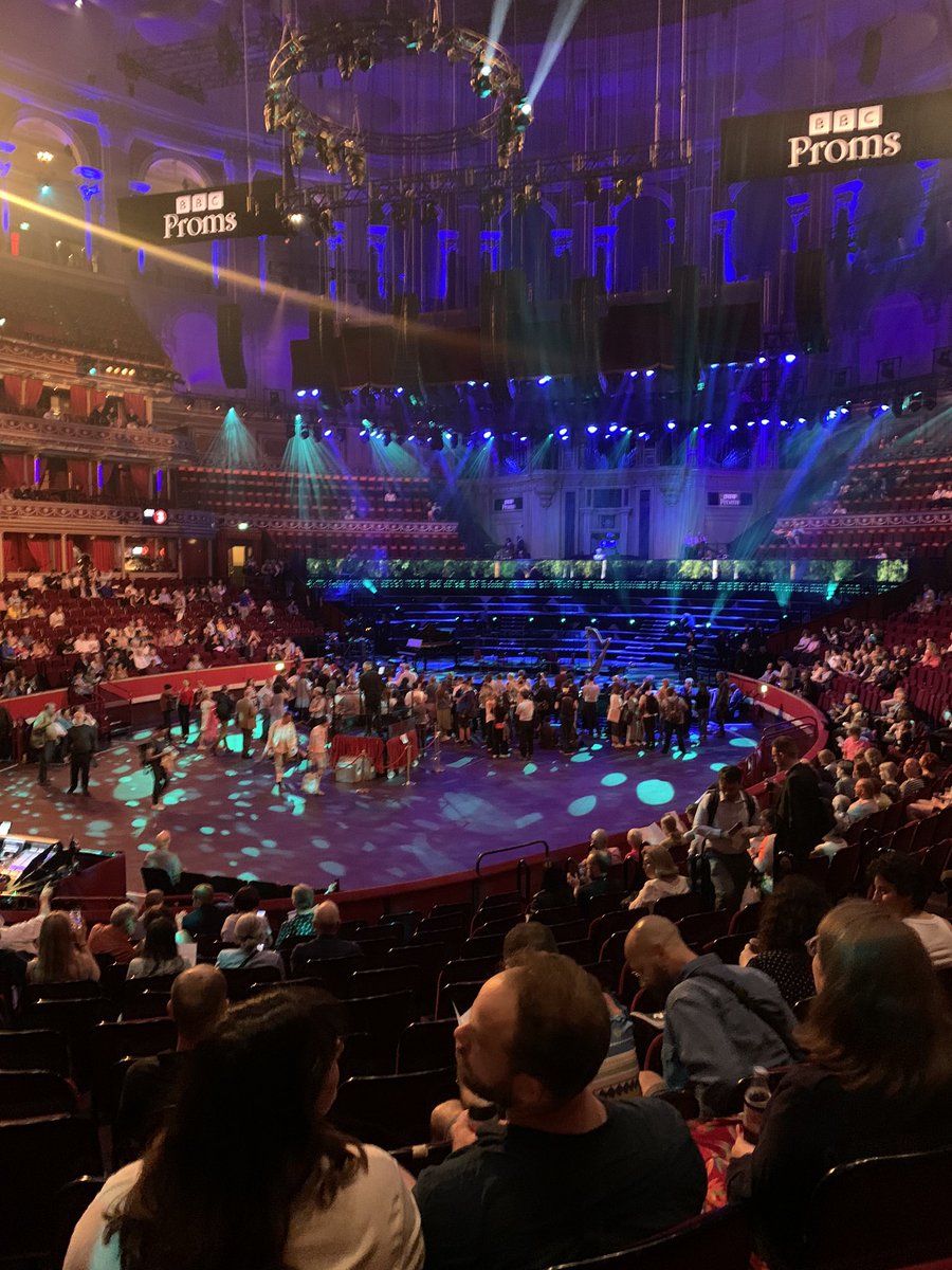 Special concert from @VOCES8 @CarducciQuartet and @olagjeilo last night. Was stunning in the hall, will be fascinating to watch it when it’s broadcast on TV soon. (BBC4 - date tbc) #bbcproms @bbcproms #london #concerts