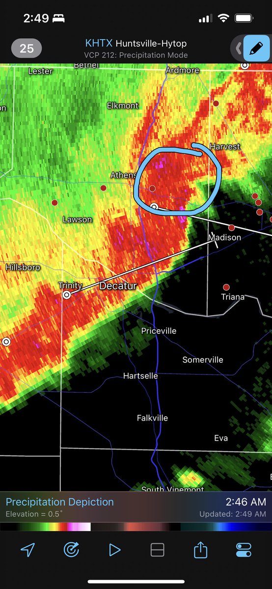 JPScrat's tweet photo. @spann embedded supercell in Limestone County? https://t.co/9eOC9w9IKS