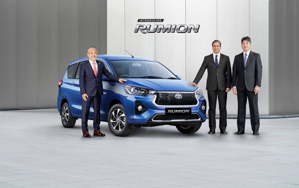 ManAndMotor's tweet image. Toyota has revealed their new Ertiga based MPV in their portfolio in India - comes with same powertrain and same 5 speed manual &amp;amp; 6 speed Torque Converter gearbox. 

Prices are yet to be announced.

@Toyota_India #ToyotaRumion #ManAndMotor #MarutiErtiga