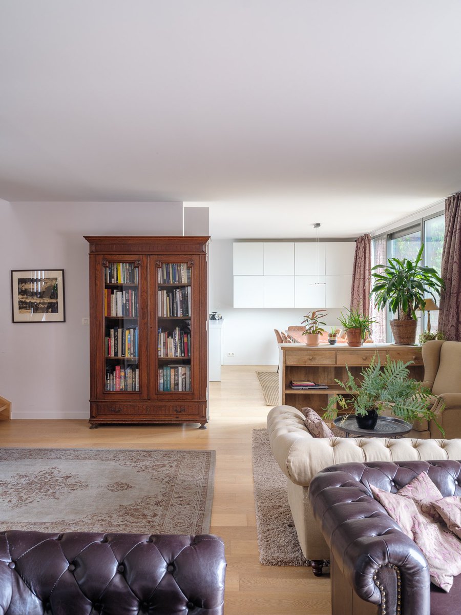 IMMO_CVH's tweet photo. Binnenkort in ons aanbod 🤩
TE KOOP - Vier slaapkamer duplex penthouse met ruime terrassen

Benieuwd? Contacteer ons kantoor voor meer informatie of een plaatsbezoek: info@immo-cvh.be

https://t.co/0Khq4LdiYj

#ImmoCVH #TeKoop  #ExclusiveRealEstate #Immobiliën #ImmoGent https://t.co/qI7fCyVHTQ