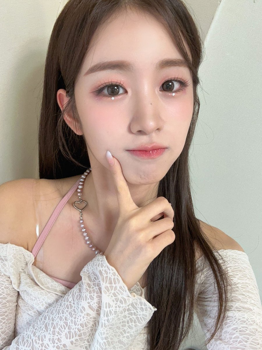 WOOAH_HM's tweet photo. [#우연]
와우가 퍼즐링해 줘서 더욱 특별했던 PUZZLIN’🎀🤍 너무 행복했어요✨
사랑하면 한다 안 하면 안 한다!! 와우는 헷갈리게 안 할거죠?🥰

#wooah #우아 #WOOYEON
#퀸덤퍼즐 https://t.co/QnsDajb3H3