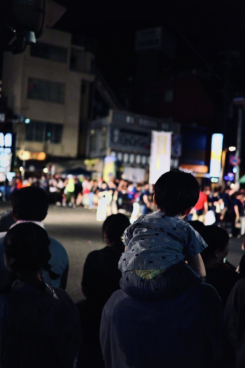 niko_zfc's tweet photo. 真夏のお祭り。
汗だくになりながら踊る踊り手が楽しそう過ぎて。

火照った体に流し込むビールが1番美味い。

#Nikon #Zfc #nikonzfc
#写真好きな人と繋がりたい
#キリトリセカイ #photography https://t.co/MdXP0RxJeI