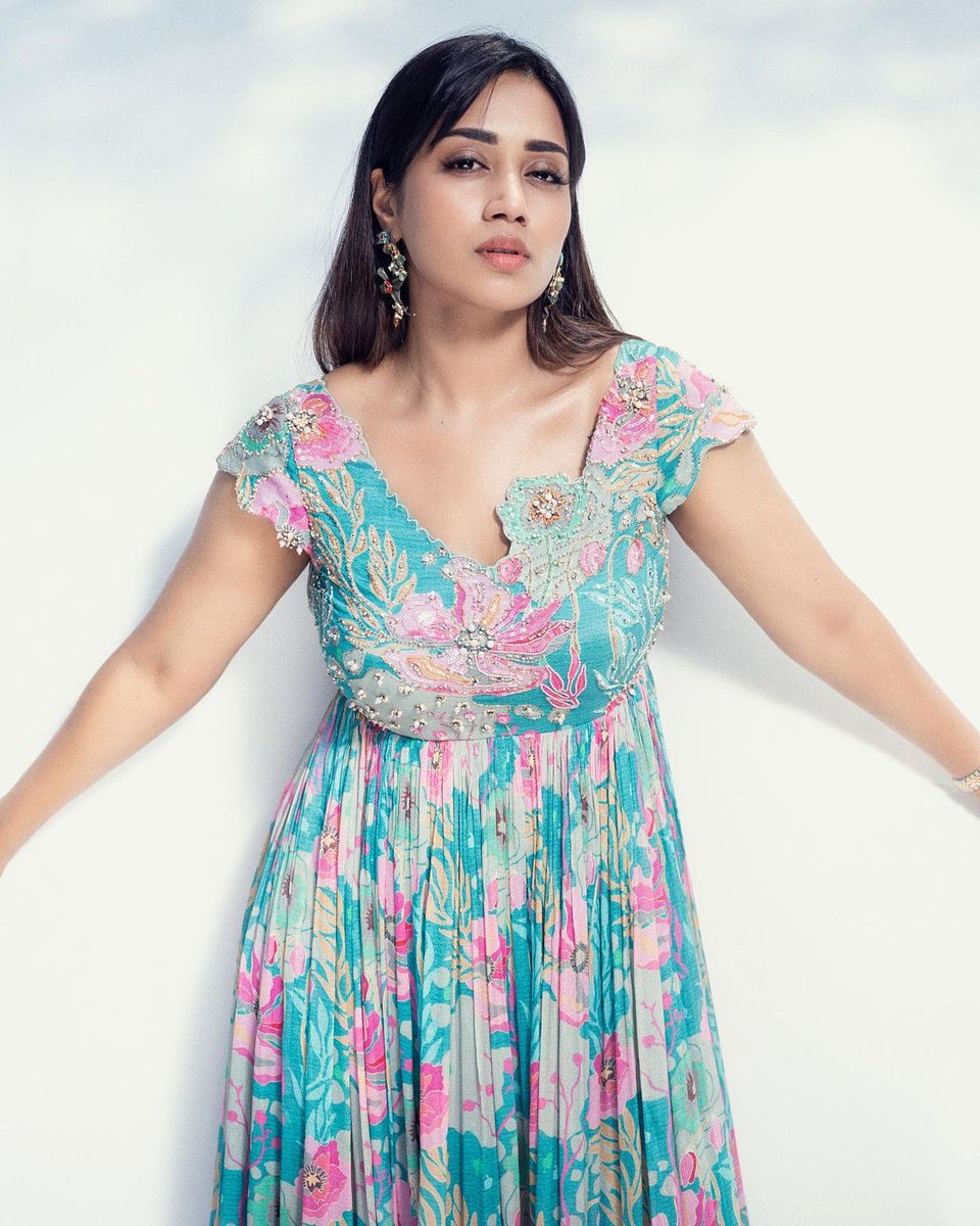 Nivethapethuraj tweet media