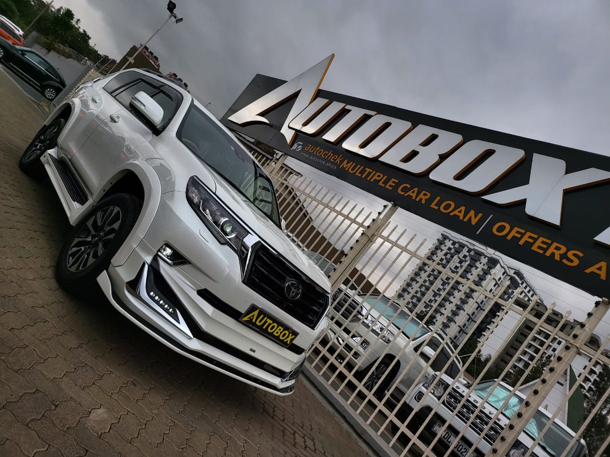 Autoboxmotor's tweet photo. Just landed!! The 2022 Landcruiser Prado..
Visit us along Ngong Rd next to Marsabit plaza or call us today on 0713155155|0710786786|0713144144 for any enquiries. https://t.co/lwpaj0fWeu