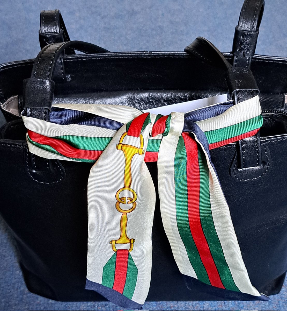 I've got my <a href="/gucci/">gucci</a> on. My gift from <a href="/tonyaleigh/">Tonya Leigh</a> I decided to add to my @gianniconil Italianleather handbag. #upgrade #style