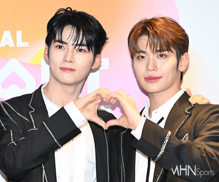 lattaerae's tweet photo. [ 2023 K Global Heart Dream Awards ] 
- red carpet #김태래 

#KIMTAERAE #김태래 #ZEROBASEONE #ZB1 #제로베이스원 https://t.co/lNoG8uTQ6A