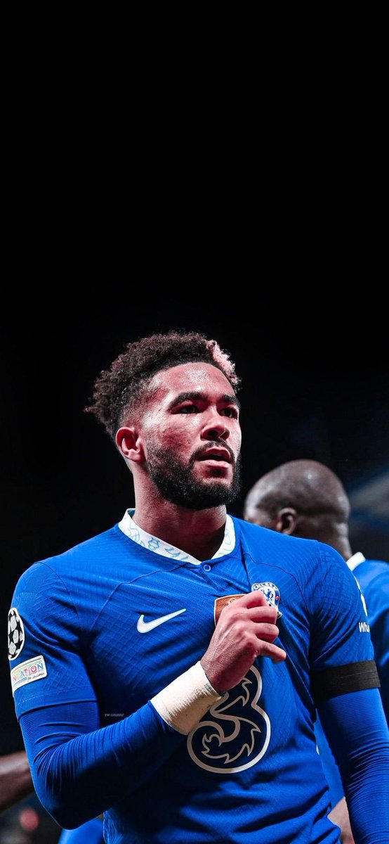 messghostxi's tweet image. &quot;Chelsea has named academy graduate Reece James as their new club captain ahead of the new season. James has been with the Chelsea Academy since he was six years old and is set to lead the team in this new chapter. #ChelseaFC #ReeceJames #Captain&quot; ¹ 😊