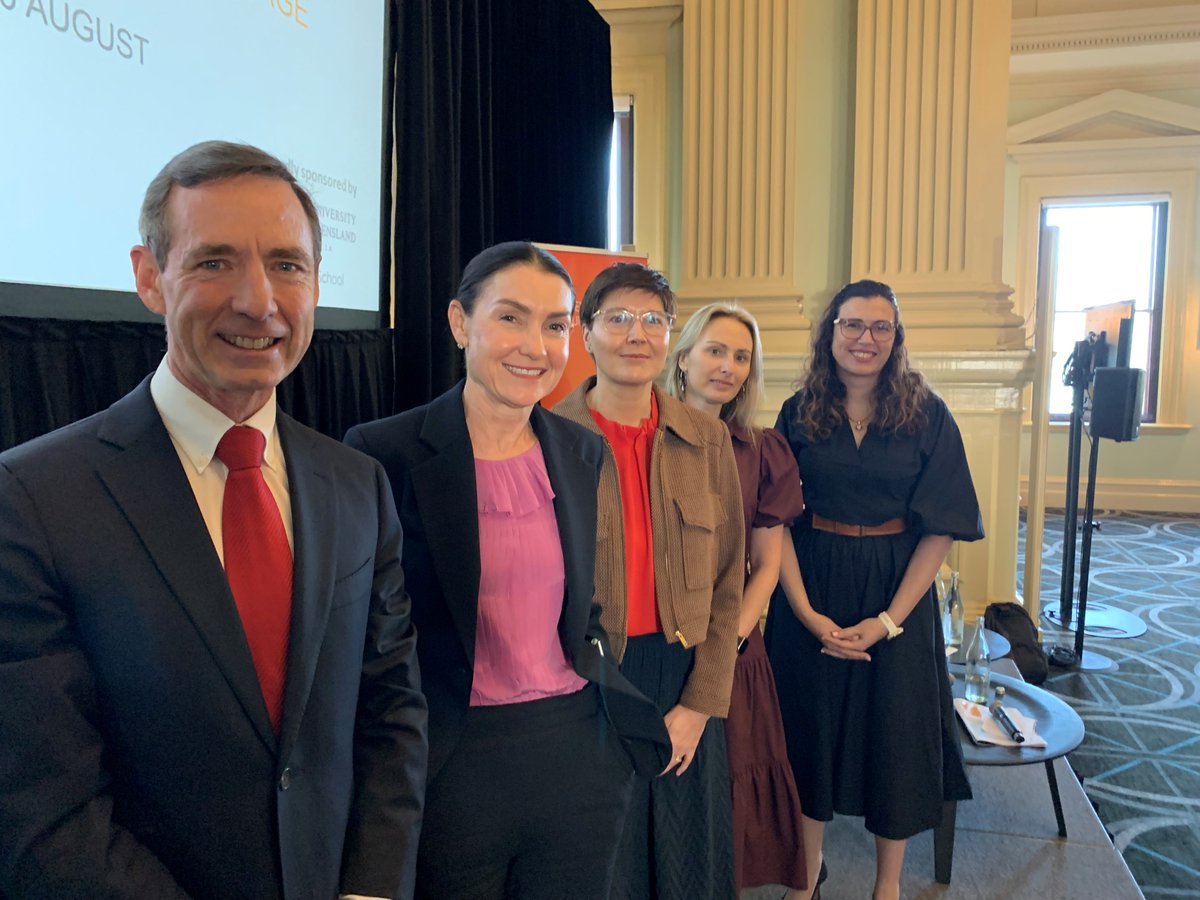 ShaunBond's tweet photo. I was privileged to moderate the @QldFutures program on #ESG and the #Queensland Advantage today. The panel discussion was outstanding with valuable comments on navigating the ESG benchmarking maze and tackling the often forgotten "S" component of #ESG. @UQ_Business @UQ_News https://t.co/AiyyjYaIwg