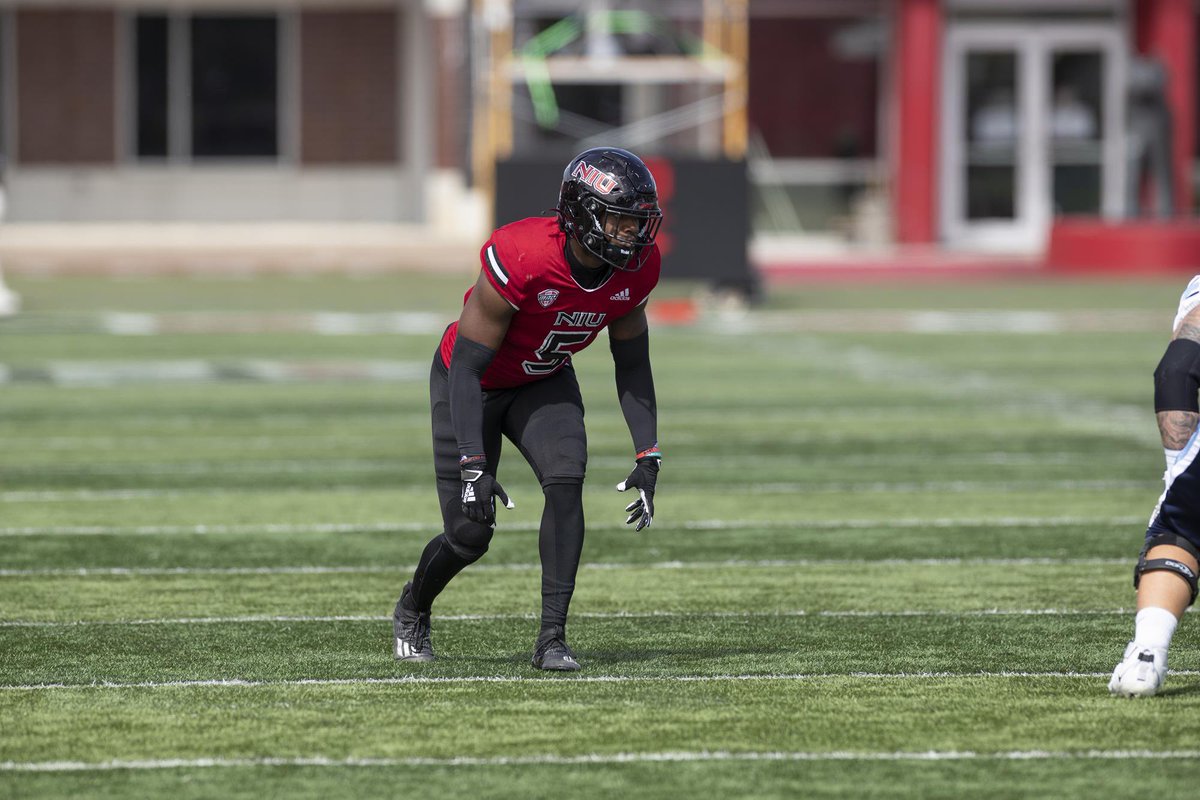 Kennedy is a 6’1,225lb LB out of NIU. His senior year he had 32 tackles and 5.5 sacks. San Antonio Brahmas just booster their defense by adding this prolific pass rusher. With Joey Porter, we should see him become a solid LB for the Brahmas defense. @mike_kennedy5 @XFLBrahmas