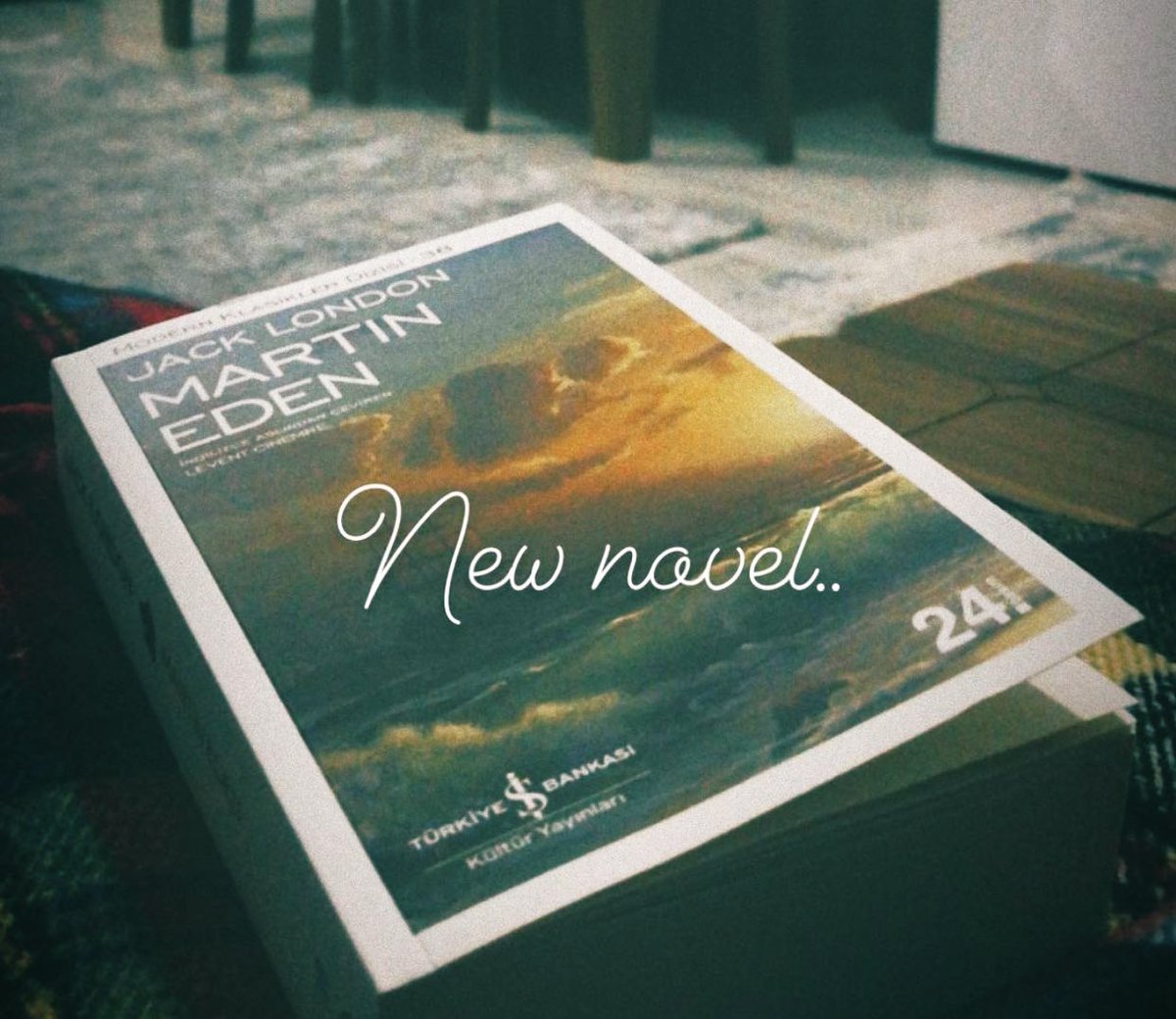 gamzekarakiyak's tweet photo. Jack London / Martin Eden 

Onca işin gücün arasında dahi başladıktan iki gün sonra bitircek kadar güzeldi..

Sadece ben mi kendimden bi parça buluyorum kitaplarda? 

Martin'in sevgisi,sancıları, inancı, inadı, başarısı,umudu, hayalleri.. 

İntiharı.. 

Hepsini hissettim içimde❤️ https://t.co/MzjaHYTc8L