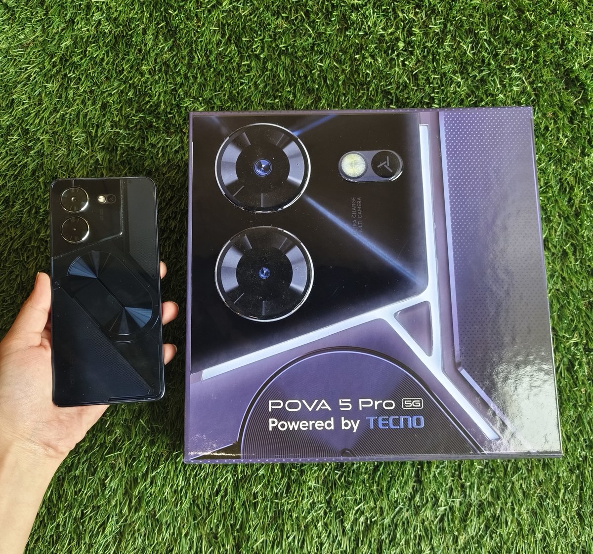 fiibertech's tweet photo. Tecno Pova 5 Pro is in the #fiiber house😍
Launching next week, stay tuned for full review video!
#tecno #tecnopova5pro https://t.co/tDU77Vnfpn