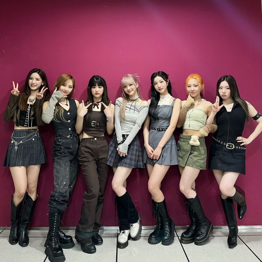 TLUNEWS__'s tweet photo. NEBULUS will officially disband after negotiation between members and the company. What the members will be doing next is listed in the media below. We wish nothing for the best for these girls and hope their futures are bright!

#NEBULUS https://t.co/eQq3dXPaVc