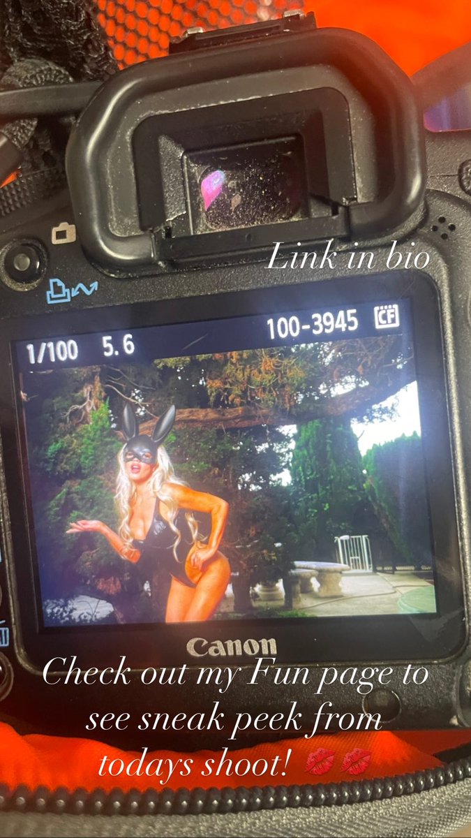 Sneak peek from <a href="/playboyfrance/">Playboy France</a> 🖤🖤