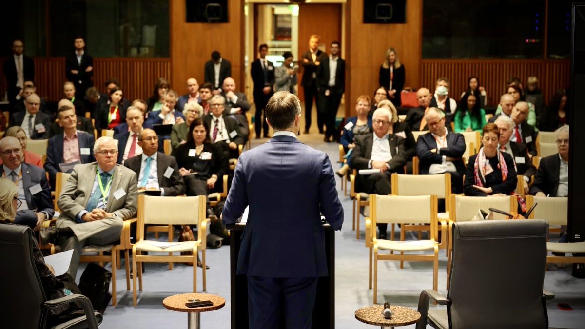 A few weeks ago I released the Universities Accord Interim Report. 

We are implementing its 5 recommendations. It also has about 70 ideas the Accord team want feedback on. 

That’s what today’s ⁦<a href="/uniaus/">Universities Australia</a>⁩ workshop at Parliament House is all about.