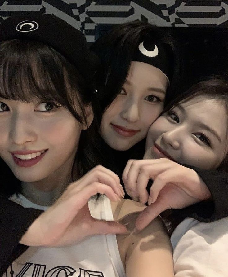 tianazsm's tweet photo. day 6!!

hii, i'm jelia ! i'm looking for interactive moots! 

 ִ𓂃⊹ about me !  𓂃⊹ ִֶ

✧ new to #studytwt #studytwtph 
✧ filo | she/her 
✧ 08 | incoming g10 student 
✧ loves kpop, filo movies &amp; series, ts, milfs and studying 

♡/↻ are highly appreciated / to be moots https://t.co/Wxq9UiVCGp