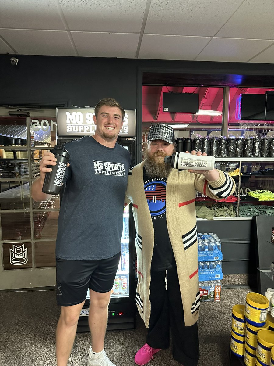 robertgreer_'s tweet photo. I’m excited to announce that I’ve partnered with MG SPORTS SUPPLEMENTS!! Use my name as a discount code for your in-store purchase @MG_Supplements https://t.co/TYZ5ataPXT