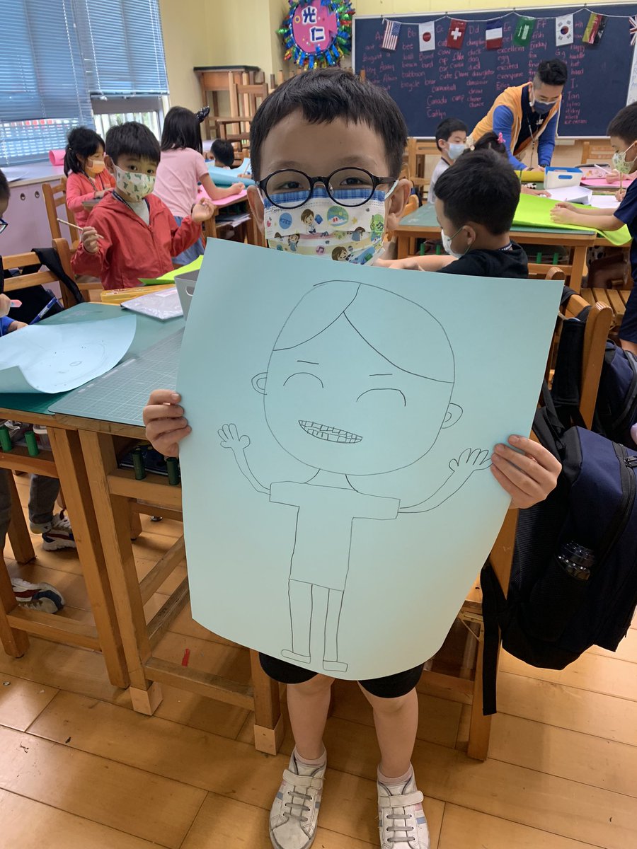 MissLeFaive's tweet photo. Taiwan Day 4 Theme: Body Parts 👩🏼‍🦰💪🏻🦵🏻#LKDSBInternationalEd #ESLSLPTaiwan @IntlLKDSB https://t.co/VmTycvl5qc