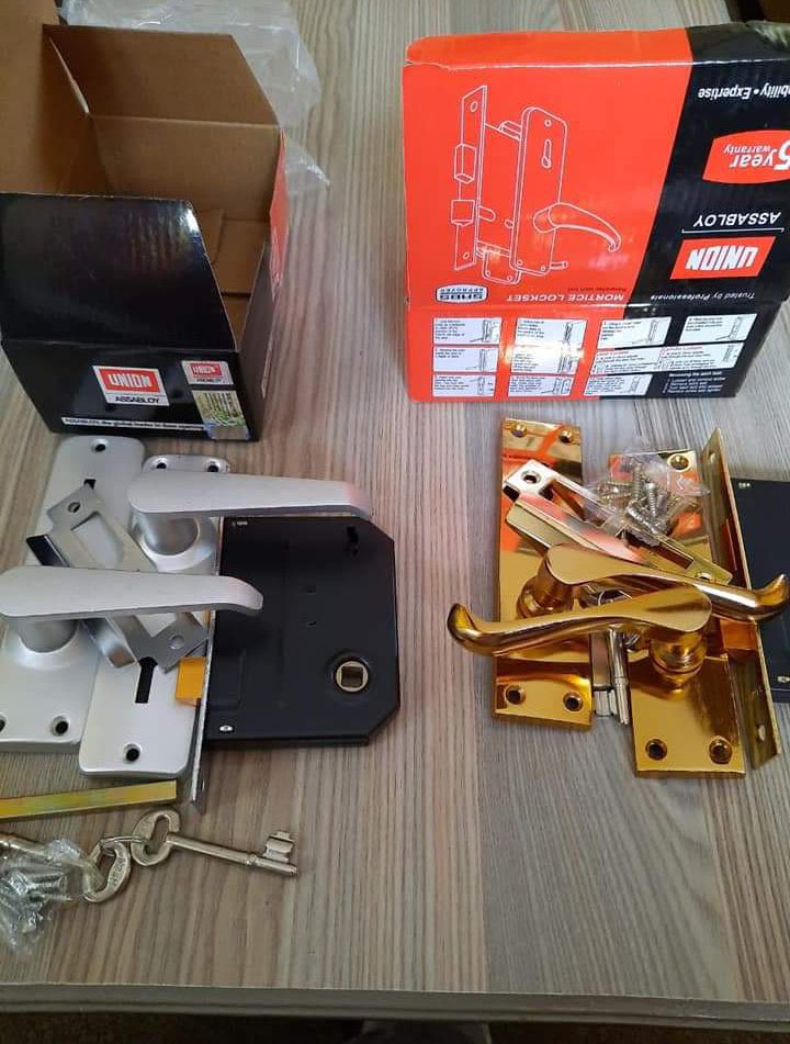 moruribrian's tweet photo. They all come with installation &amp; countrywide delivery get all this 
@Mbesha94s1
 today .
We're located at Gikomba &amp; Thika 
Call us on ☎+254 707 024100

Mercy Tarus 
Kayole 
Eldoret 
Alinur 
Agoro Sare https://t.co/27IkeCCEEC