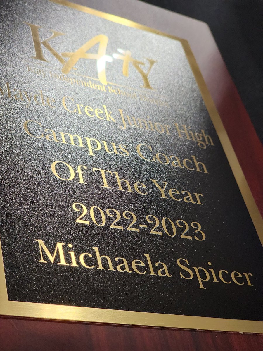 This #MarvelousYear is off to a great start with <a href="/MC_Spicer/">Coach Spicer</a> being named the 2022-23 <a href="/MCJH_Athletics/">MCJH_ATHLETICS</a> Campus Coach of the Year!!! She has #maydeusproud!!!