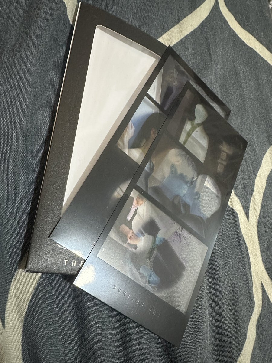 tkhanhyo's tweet photo. #WTS THE ECLIPSE THE SERIES BOXSET  #FirstKhao

DOUBLE LAYER PHOTO = RM8

Price exc local postage :
RM8 WM / RM15 EM

help me clear ! item on hand .
@pasarthai #pasarbl https://t.co/bwAPNRRllb
